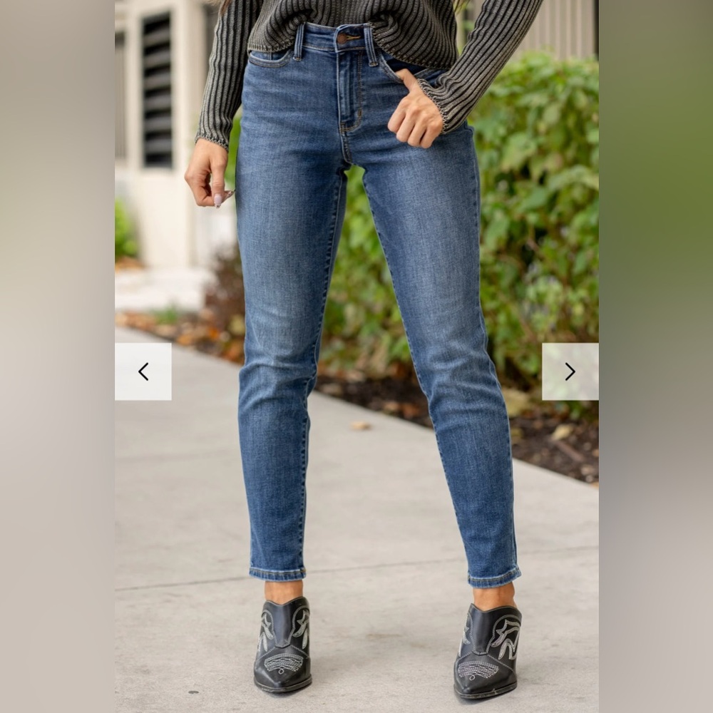 Judy Blue Slim Fit